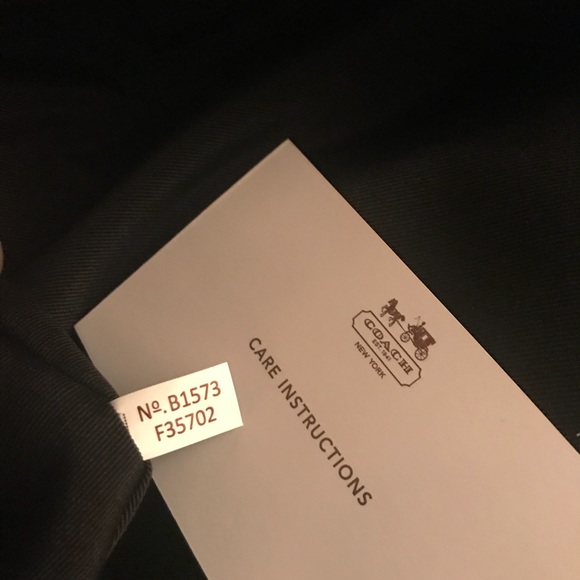 COACH CROSSGRAIN LEATHER BABY DIAPER BAG - Picture 6 of 7